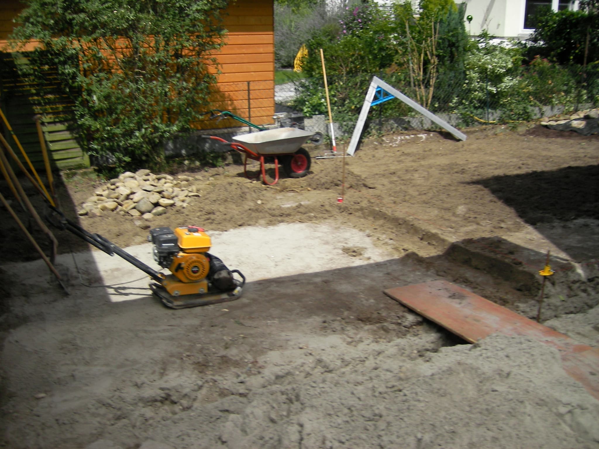 Gartenarbeit 24